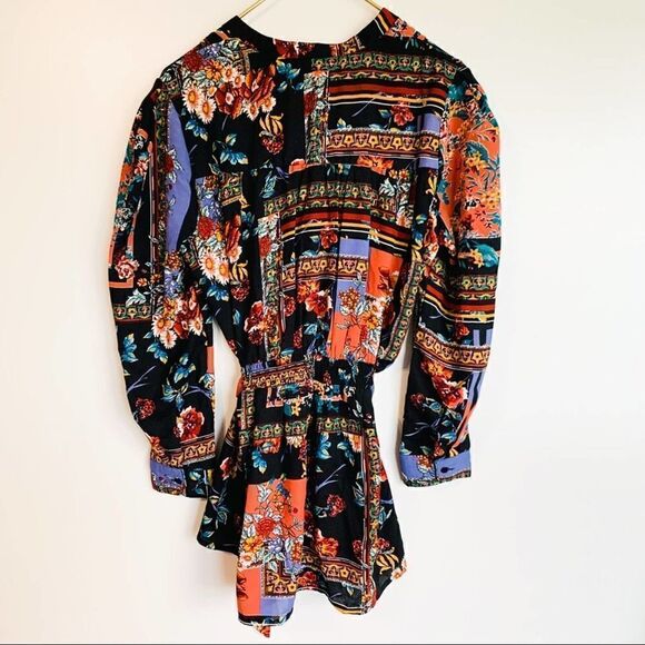 Tolani Collection Tie Front Tunic Long Sleeve - Picture 4 of 7